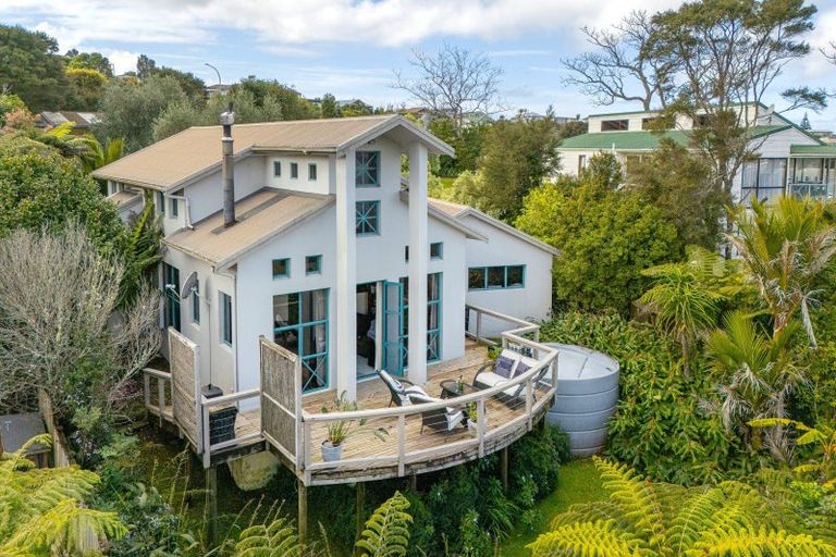 Photo of property in 13 Cooks Lookout, Whitianga, 3510