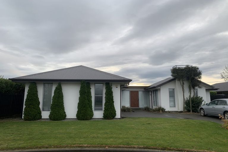 Photo of property in 8 Belgrave Close, Halswell, Christchurch, 8025