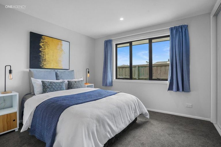 Photo of property in 7 Oakville Close, Rangiora, 7400