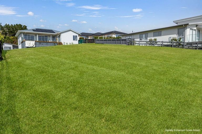 Photo of property in 12 Christine Drive, Coopers Beach, 0420