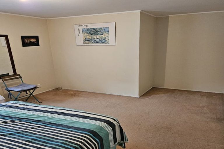 Photo of property in 24 Birman Close, Half Moon Bay, Auckland, 2012