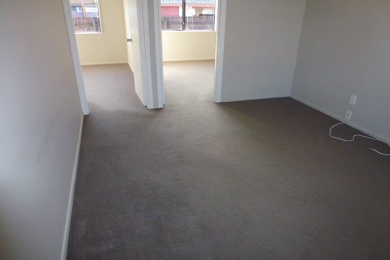 Photo of property in 52 Doment Crescent, Orewa, 0931
