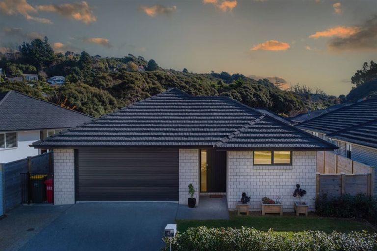 Photo of property in 42 Tradewinds Drive, Whitby, Porirua, 5024
