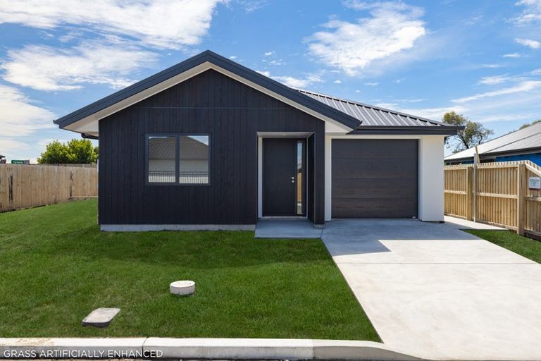 Photo of property in 36 Mcgarry Drive, Kaiapoi, 7630