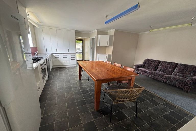 Photo of property in 15 Seddon Street, Takaro, Palmerston North, 4412