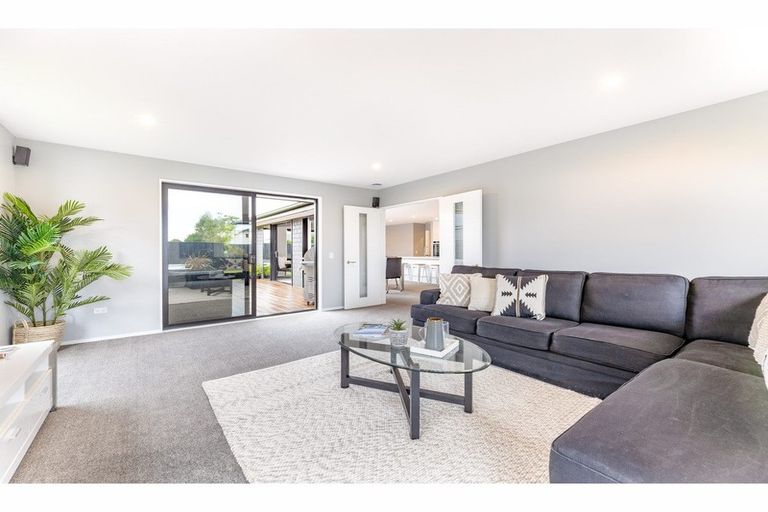 Photo of property in 23 Carpenter Drive, Prebbleton, 7604