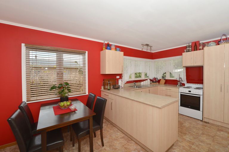 Photo of property in 4 Sierra Avenue, Te Kamo, Whangarei, 0112