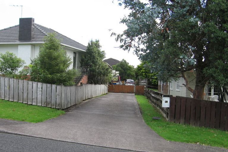 Photo of property in 8 Brookfield Road, Te Atatu Peninsula, Auckland, 0610