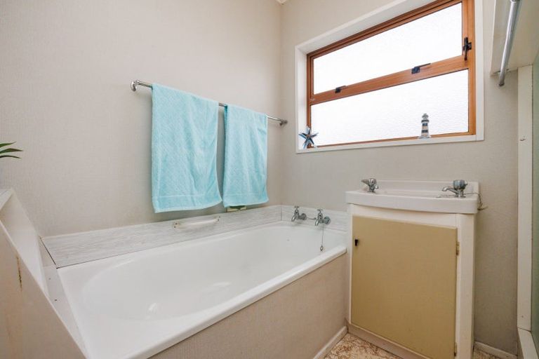 Photo of property in 15 Carthew Street, Feilding, 4702