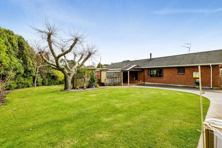 Photo of property in 18 Onaero Beach Road, Onaero, Waitara, 4383