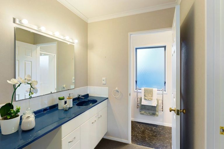 Photo of property in 36 College Drive, Paraparaumu, 5032