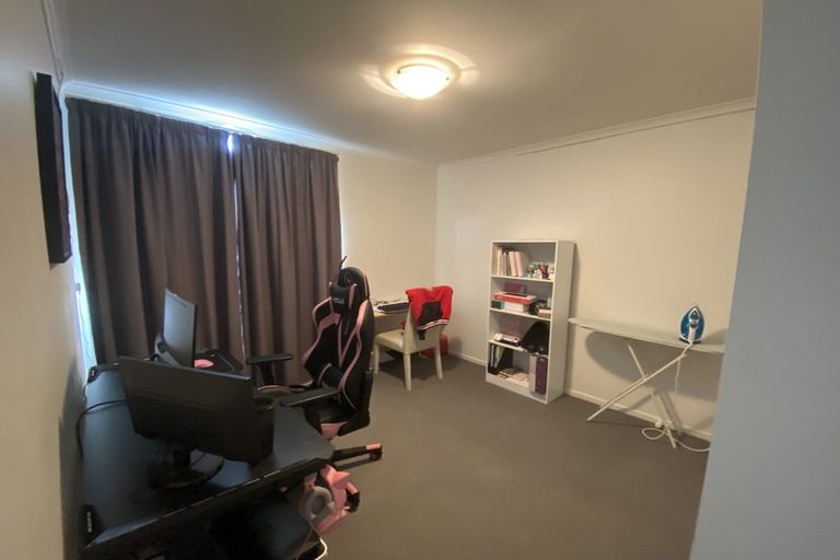 Photo of property in St Claire Village, 34/172 Mcleod Road, Te Atatu South, Auckland, 0610