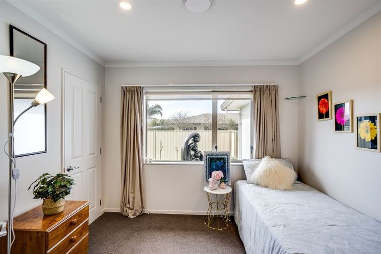 Photo of property in 1 Hyde Place, Taradale, Napier, 4112