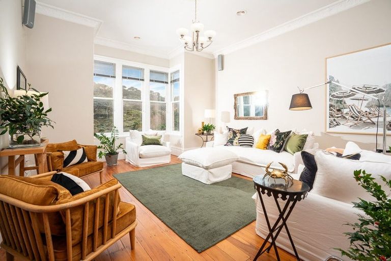 Photo of property in 64 Glenmore Street, Northland, Wellington, 6012