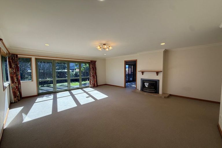 Photo of property in 6 Doneraille Place, Bethlehem, Tauranga, 3110