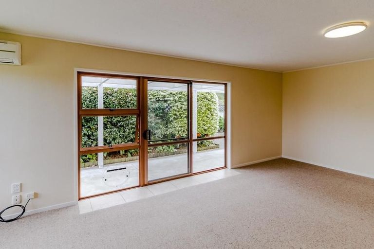 Photo of property in 3 Dolbel Street, Taradale, Napier, 4112