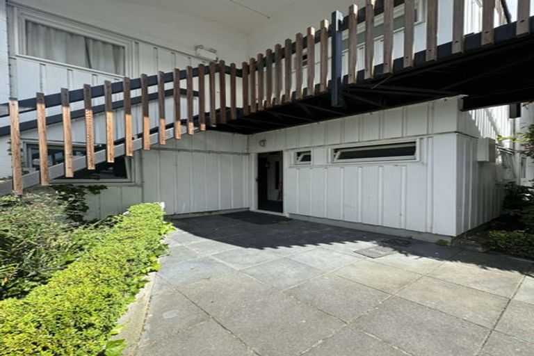 Photo of property in 1/136 Holly Road, St Albans, Christchurch, 8014
