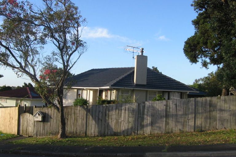Photo of property in 10 Locket Road, Glenfield, Auckland, 0629
