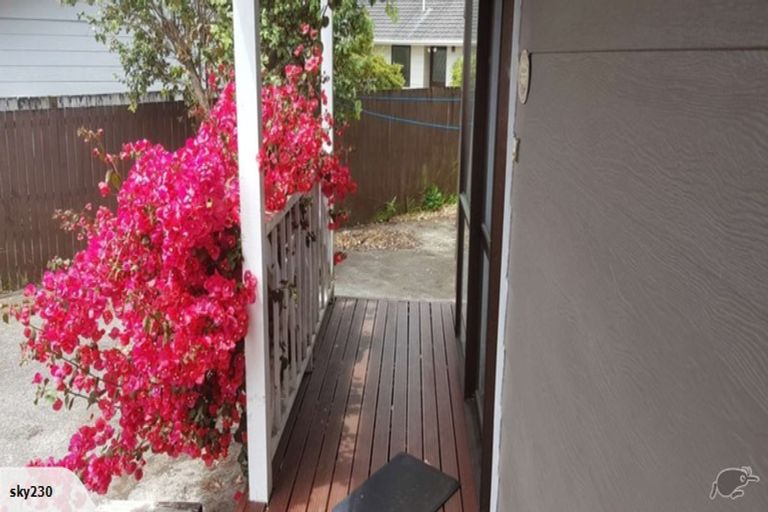 Photo of property in 63b/1 Colwill Road, Massey, Auckland, 0614