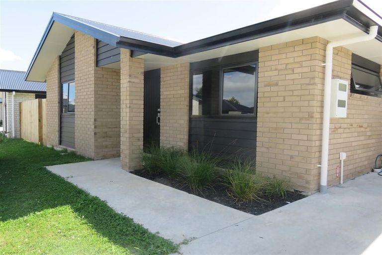 Photo of property in 18/11u Errol Close, Burbush, Hamilton, 3288