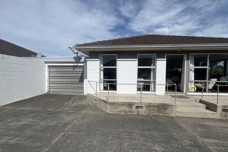 Photo of property in 1/74 Garreg Road, Bryndwr, Christchurch, 8052