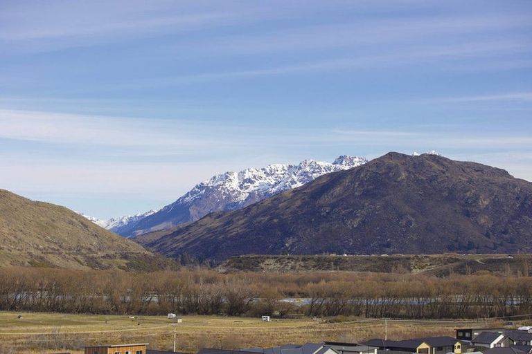Photo of property in 3 Shipton Court, Lower Shotover, Queenstown, 9304