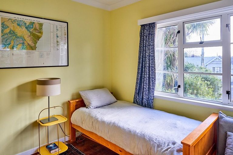 Photo of property in 341 Muritai Road, Eastbourne, Lower Hutt, 5013