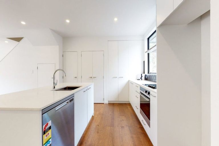 Photo of property in 55 Rua Kai Way, Brooklyn, Wellington, 6021