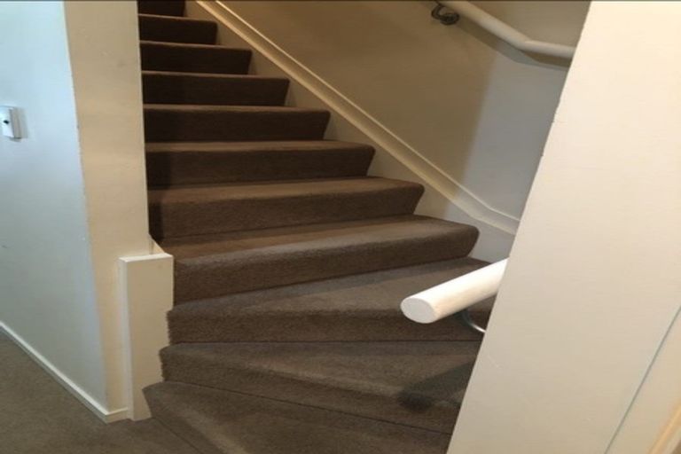 Photo of property in 28 Maypark Crescent, Flat Bush, Auckland, 2016