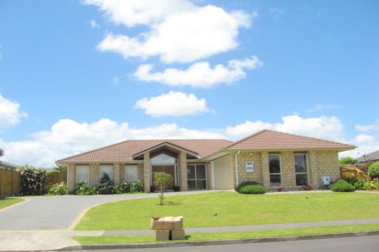 Photo of property in 62 Longford Park Drive, Takanini, 2112