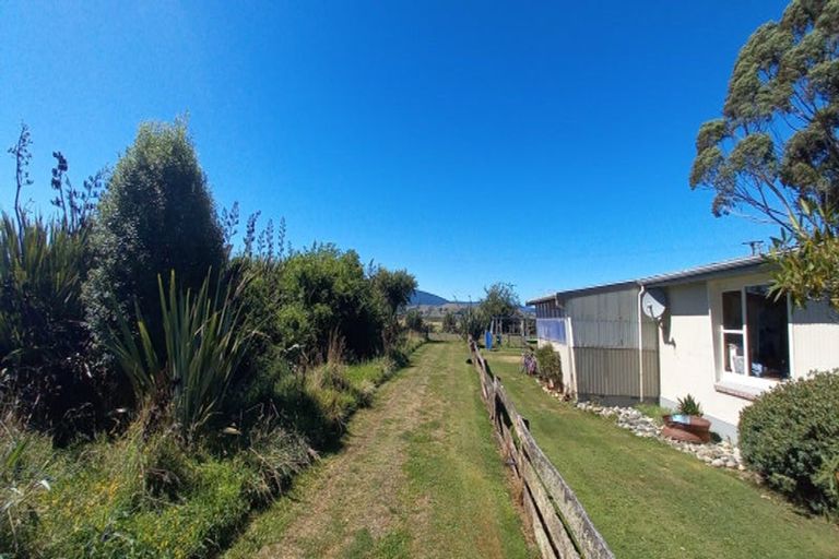 Photo of property in 216 Papatotara Road, Papatotara, Tuatapere, 9691