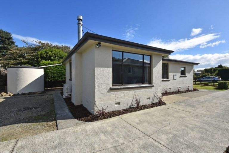 Photo of property in 26 Flora Road West, Makarewa, Invercargill, 9876