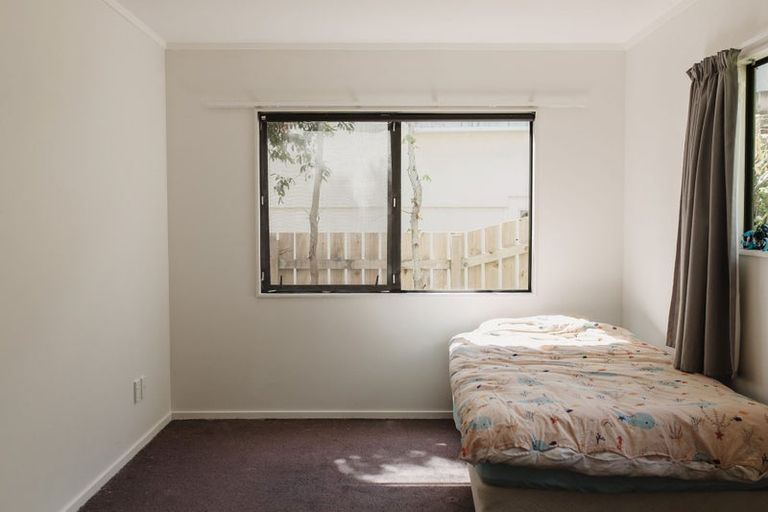 Photo of property in 89 Kakariki Grove, Waikanae, 5036