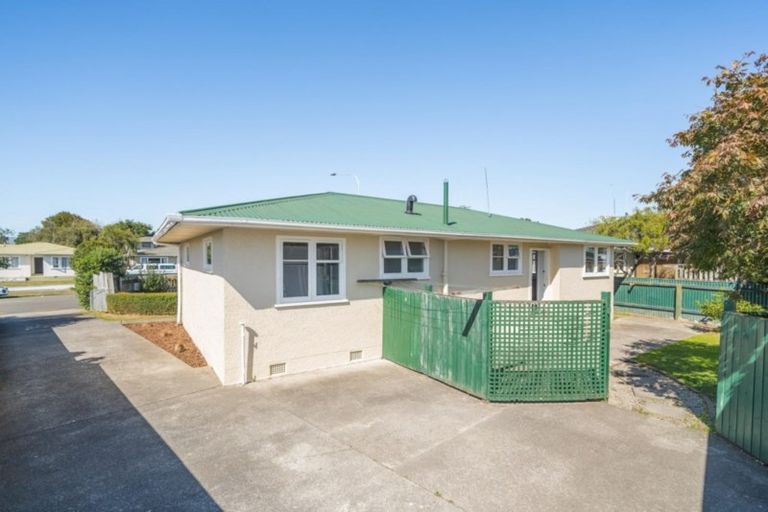 Photo of property in 166 Highbury Avenue, Highbury, Palmerston North, 4412