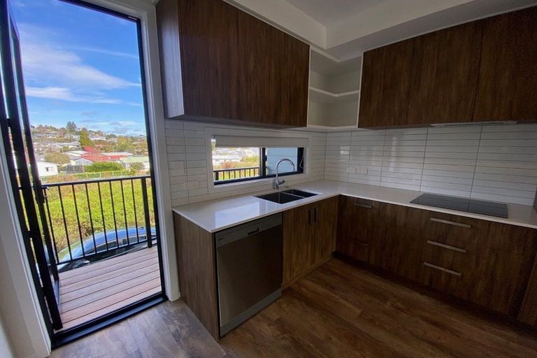 Photo of property in 8 Equine Way, Brookfield, 3110