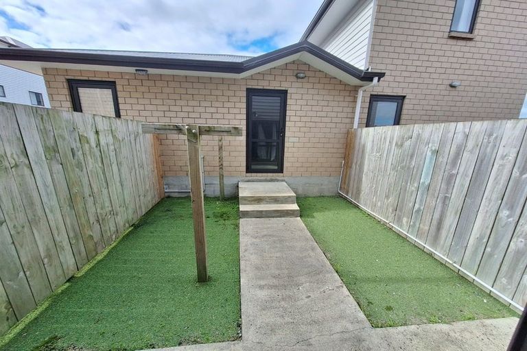 Photo of property in 6/4 Wallson Crescent, Wiri, Auckland, 2104