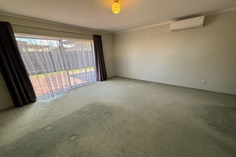 Photo of property in 11 Hanmer Place, Highbury, Palmerston North, 4412