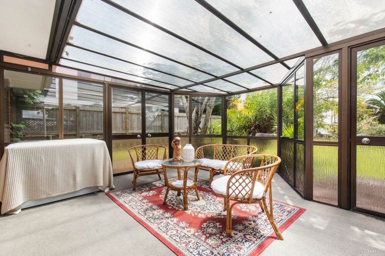 Photo of property in 122 Whangaparaoa Road, Red Beach, 0932