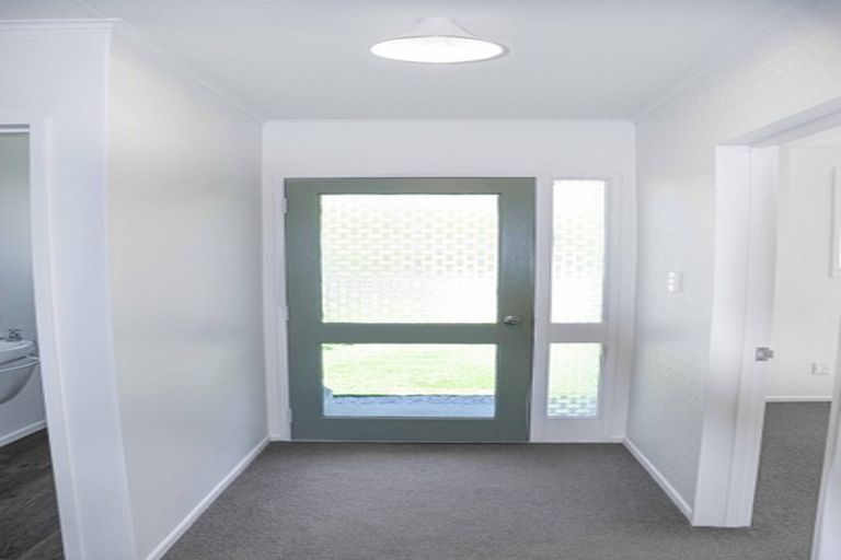 Photo of property in 24 Kowhai Drive, Wanaka, 9305