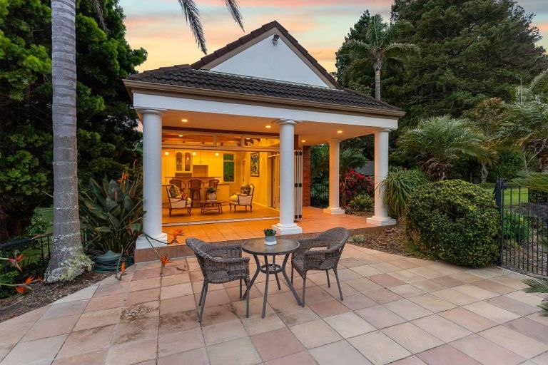 Photo of property in 84 Potts Road, Whitford, Howick, 2571