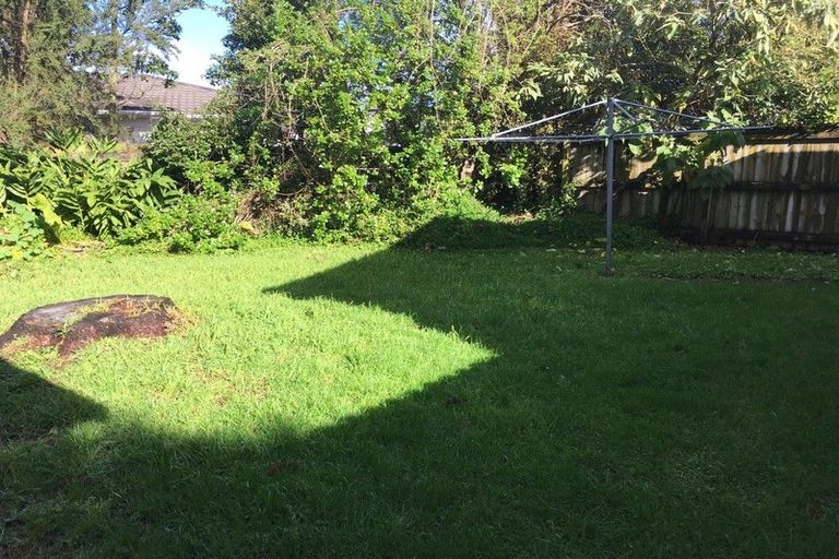 Photo of property in 26 Rathgar Road, Henderson, Auckland, 0610