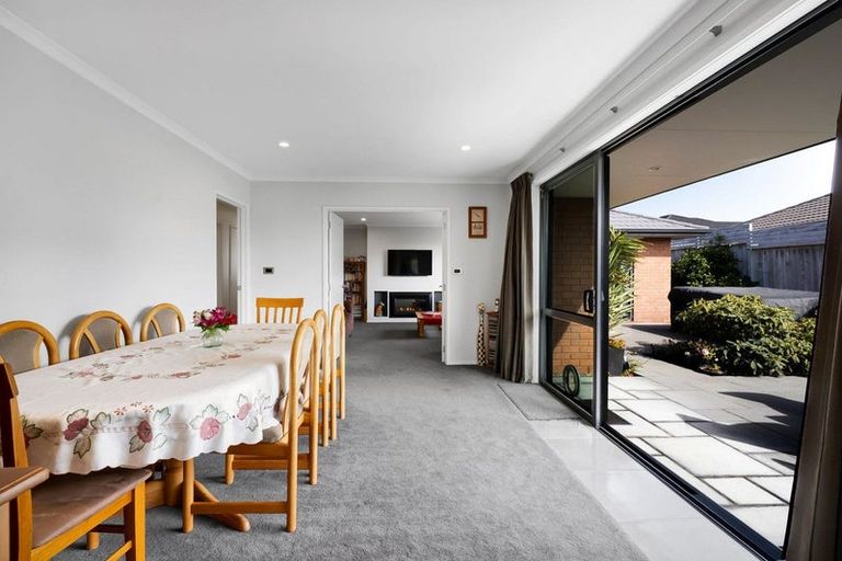 Photo of property in 9 Huetu Place, Bell Block, New Plymouth, 4312