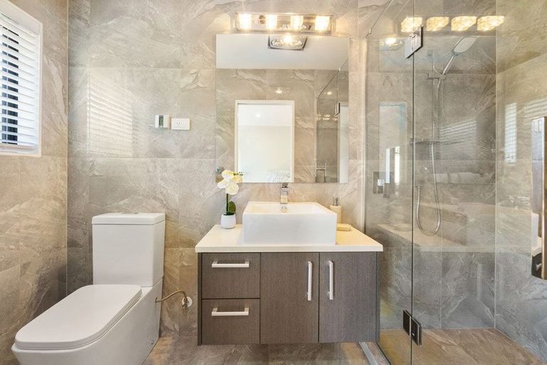 Photo of property in 8 Laylin Place, Pukekohe, 2120