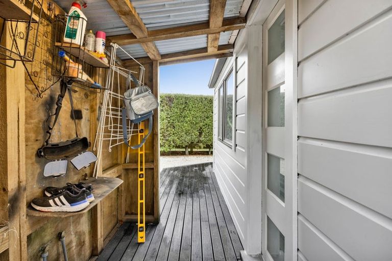 Photo of property in 21 Falstaff Street, Stratford, 4332