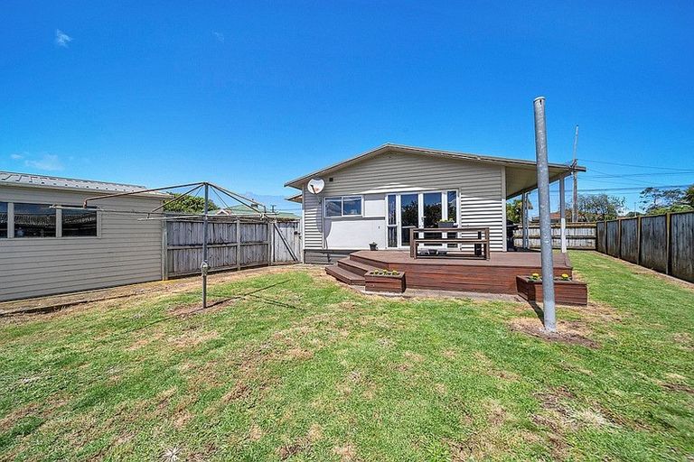 Photo of property in 6 Pacey Avenue, Hawera, 4610