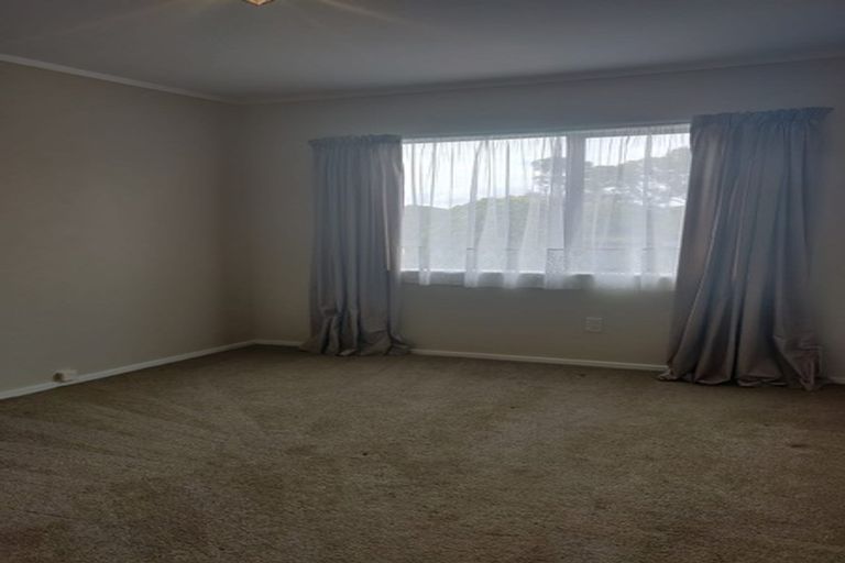 Photo of property in 2/65 Golf Road, New Lynn, Auckland, 0600