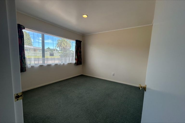 Photo of property in 13 Sunrise Avenue, Owhata, Rotorua, 3010