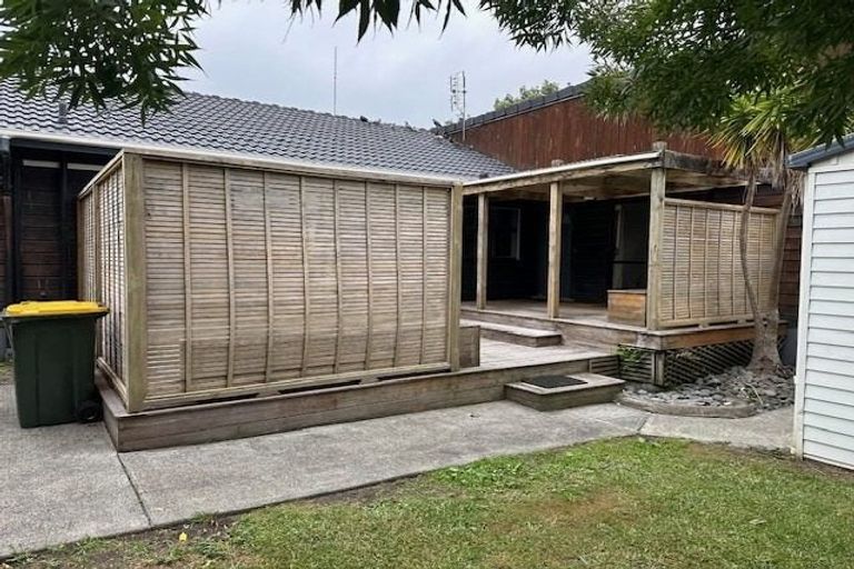 Photo of property in 101 Santiago Crescent, Unsworth Heights, Auckland, 0632
