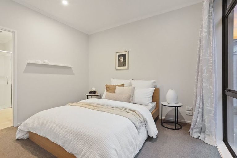 Photo of property in 22 Mollusc Road, Hobsonville, Auckland, 0616