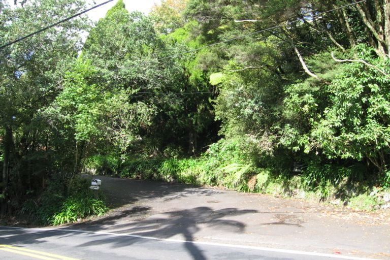 Photo of property in 80 Scenic Drive, Titirangi, Auckland, 0604